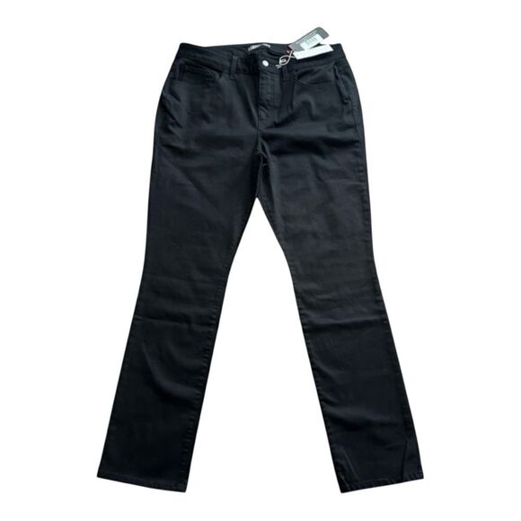 Level 99 Women’s Black Daily Look 5 Pocket Stretchy Jeans 16W NWT - Picture 1 of 8